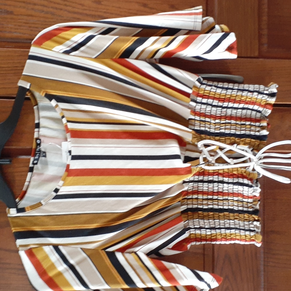 Try This Women M Crop Top New